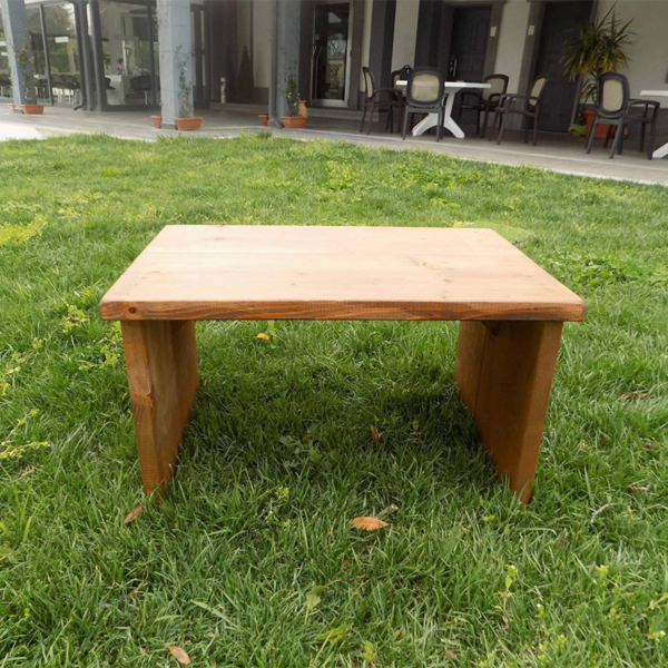 TAVOLINETTO IN LEGNO NOCE
